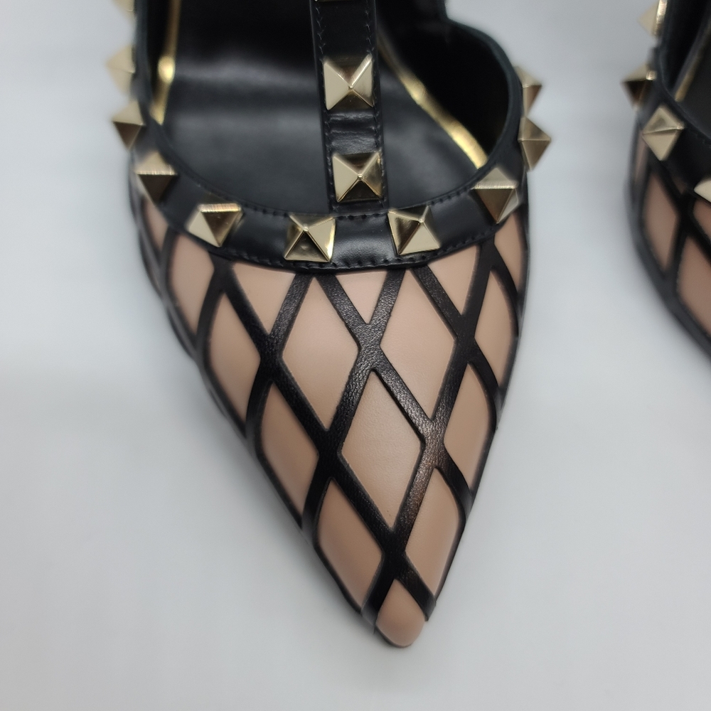 Valentino Garavani Rockstud Boudoir Pump sz 38 NIB - Picture 4 of 11